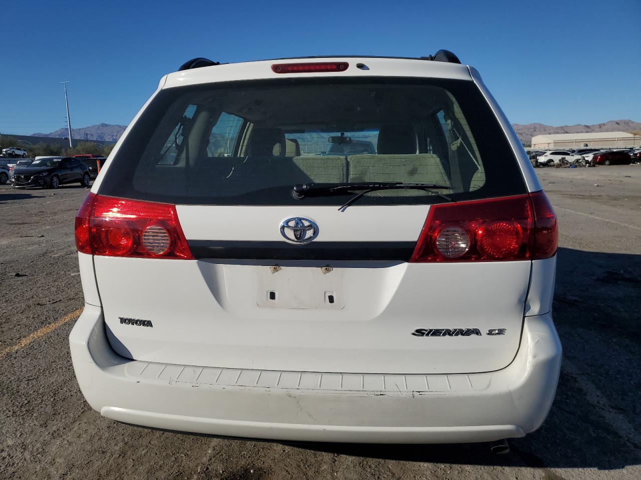 2006 TOYOTA SIENNA