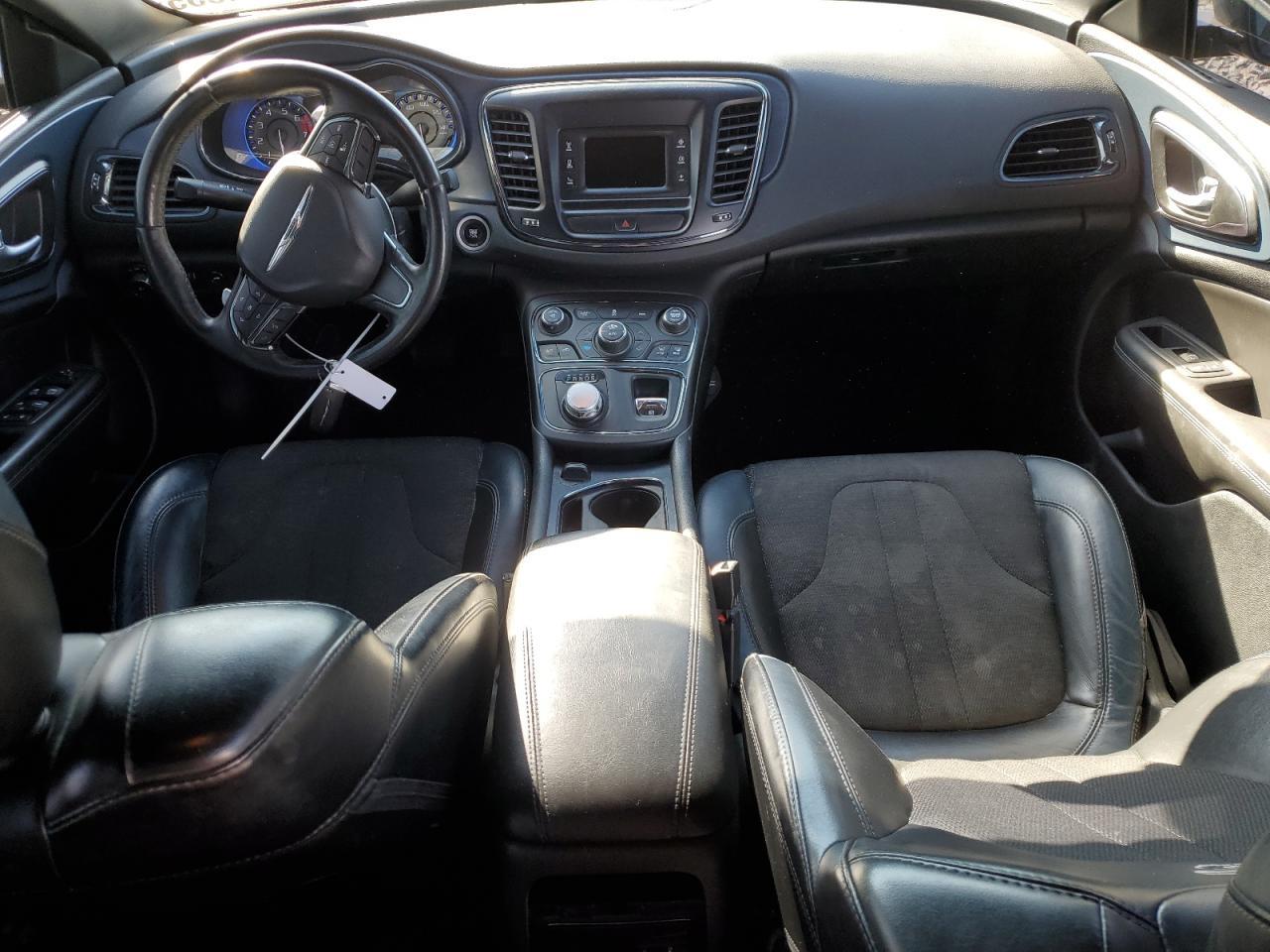 2016 CHRYSLER 200