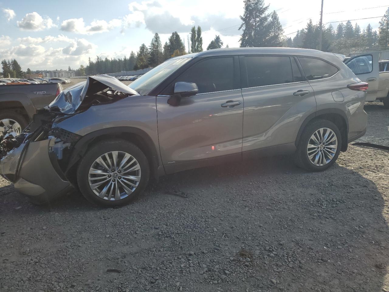 2025 TOYOTA HIGHLANDER