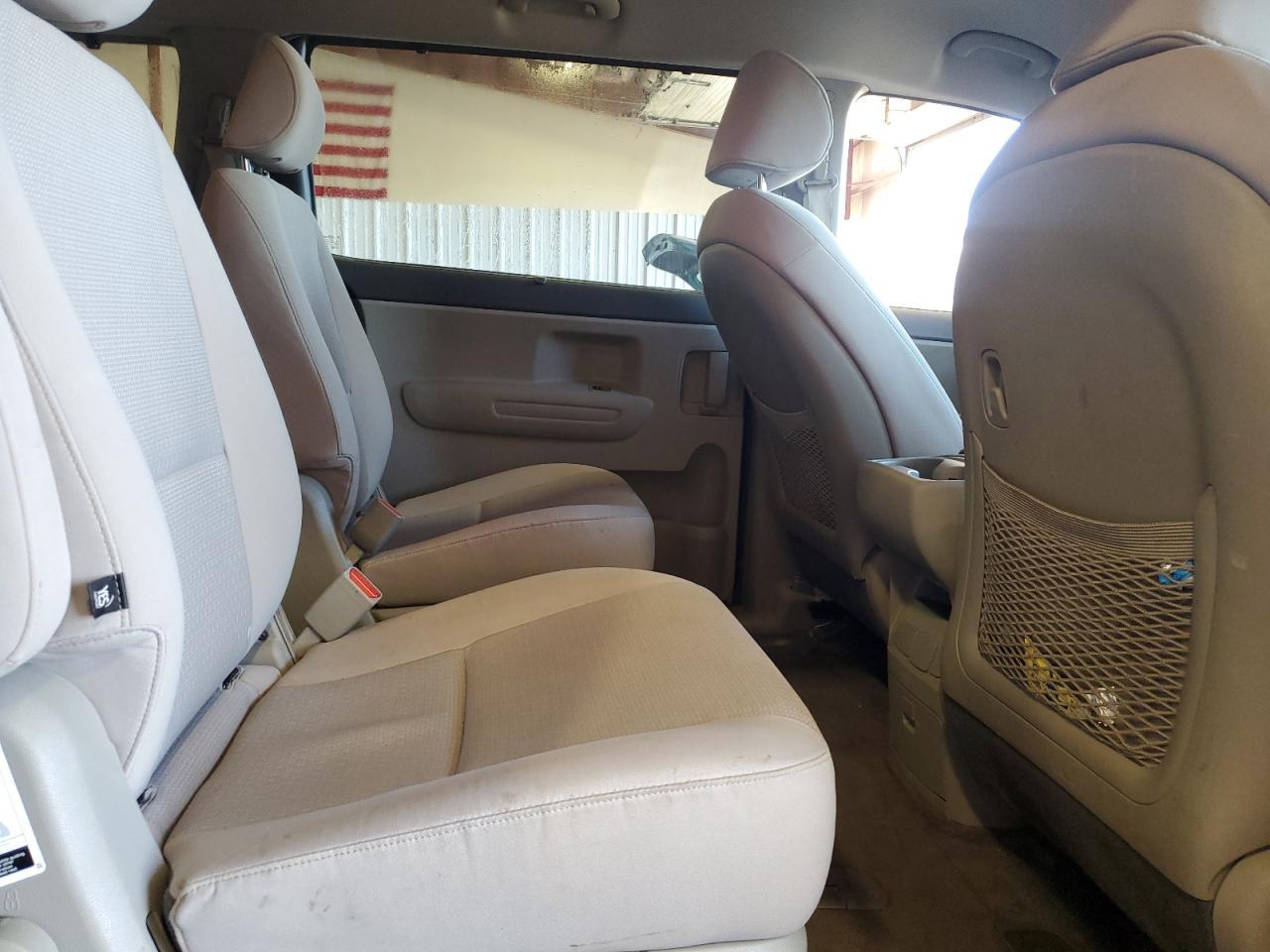 2016 KIA SEDONA