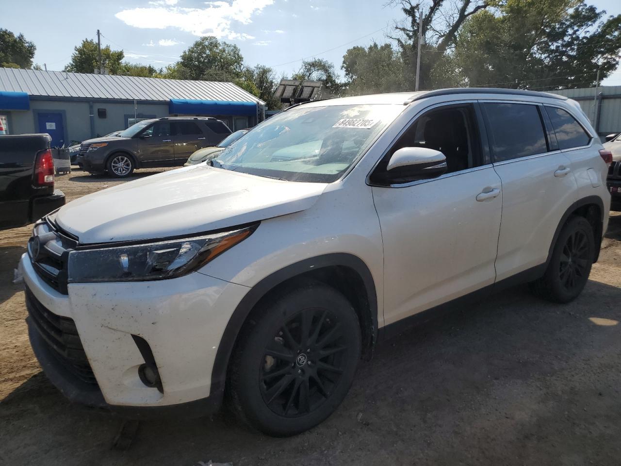 2019 TOYOTA HIGHLANDER