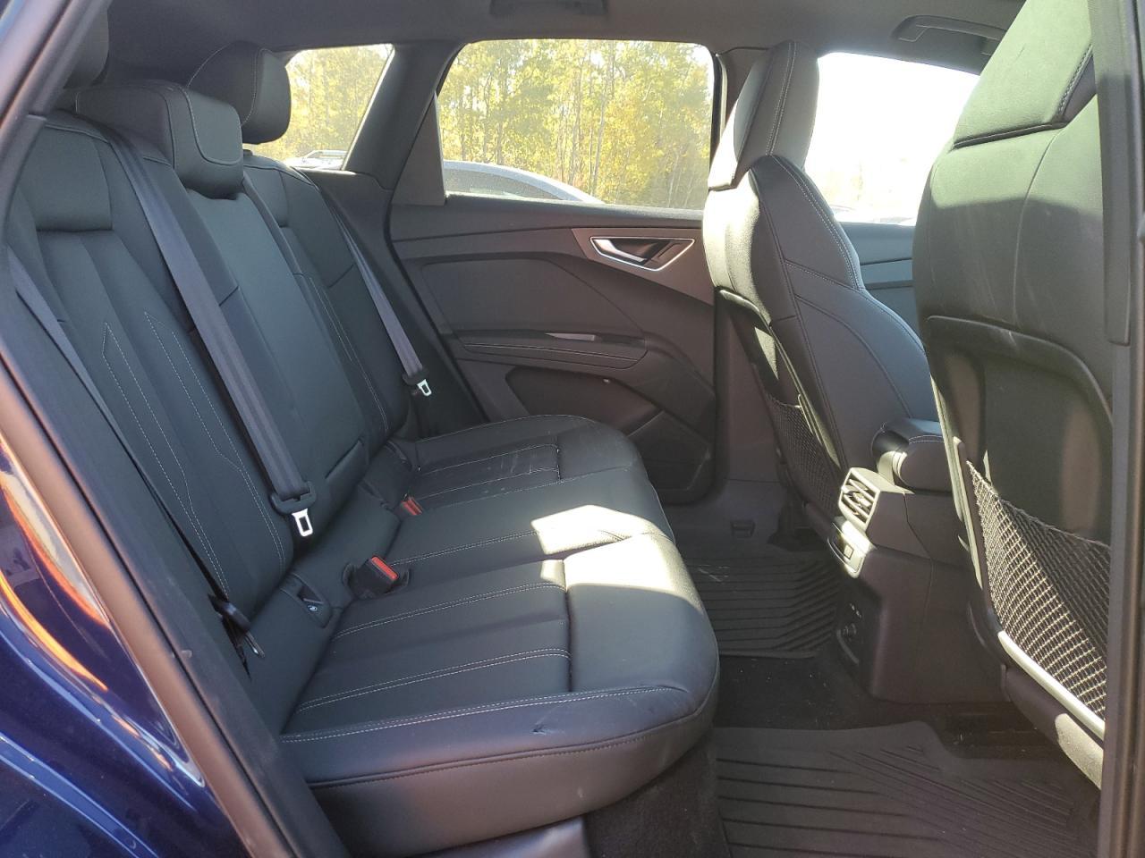 2024 AUDI Q4 e-tron
