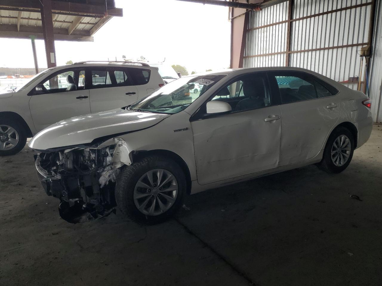 2016 TOYOTA CAMRY