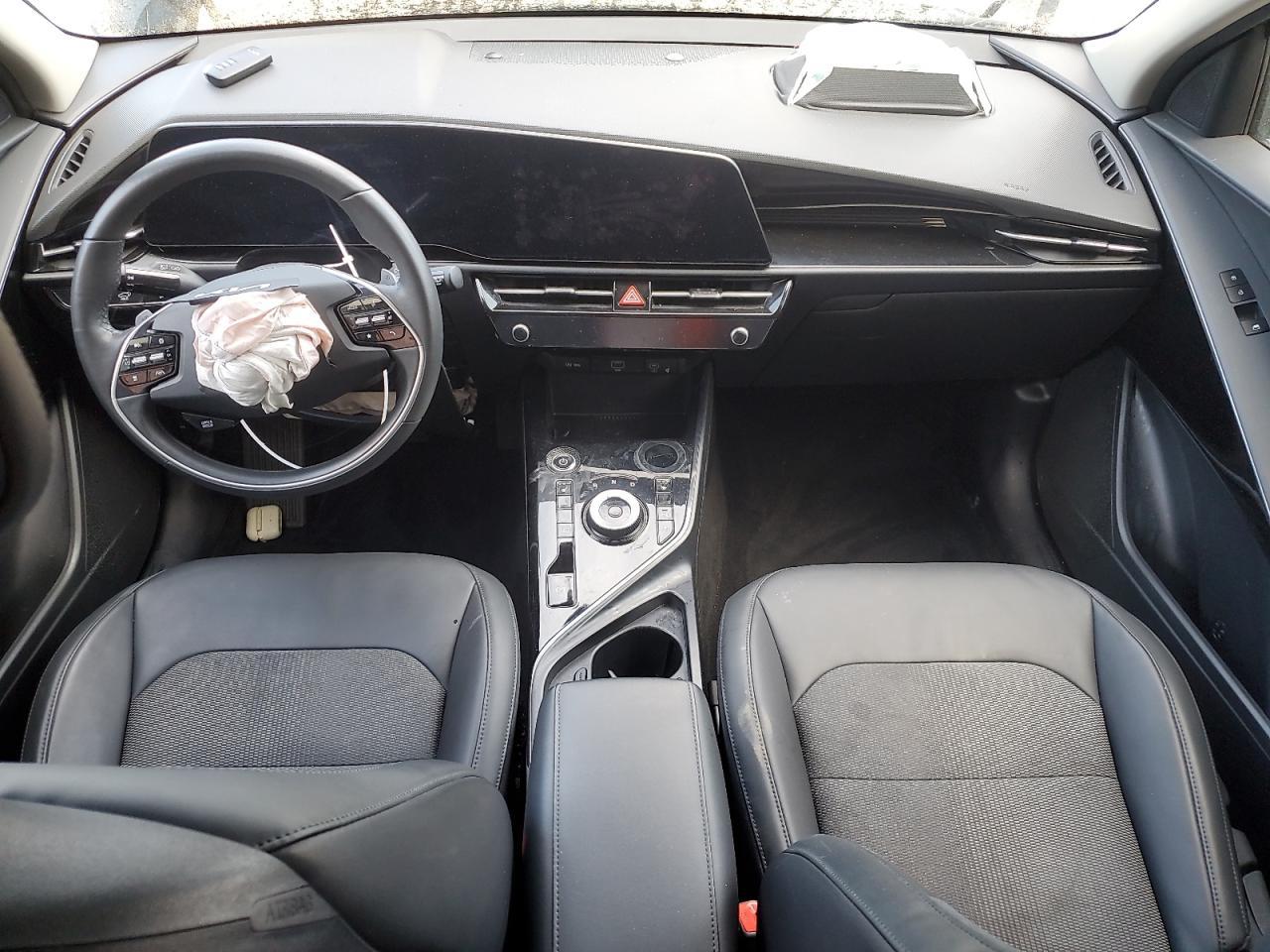 2023 KIA Niro
