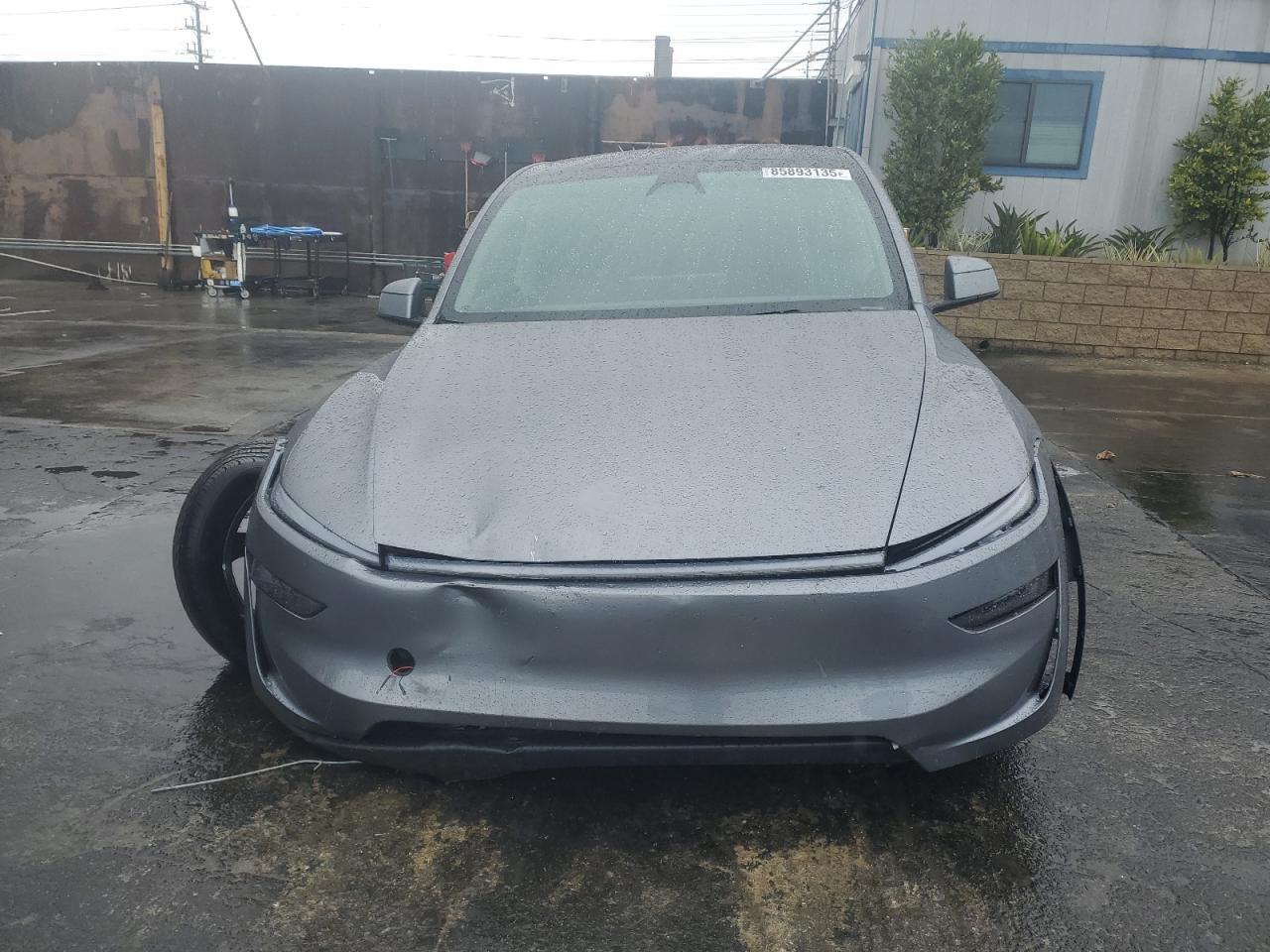 2026 TESLA MODEL Y