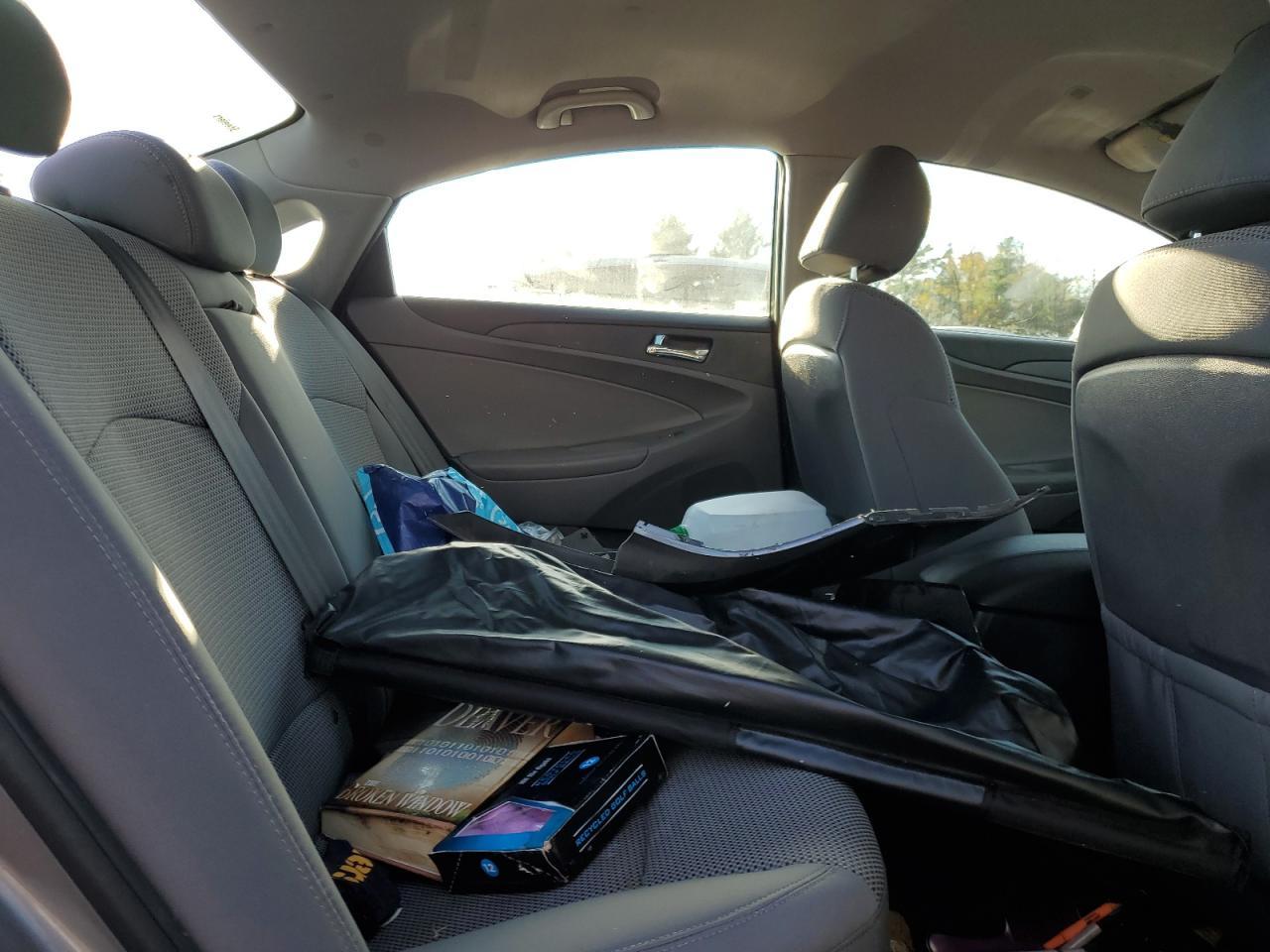 2012 HYUNDAI SONATA