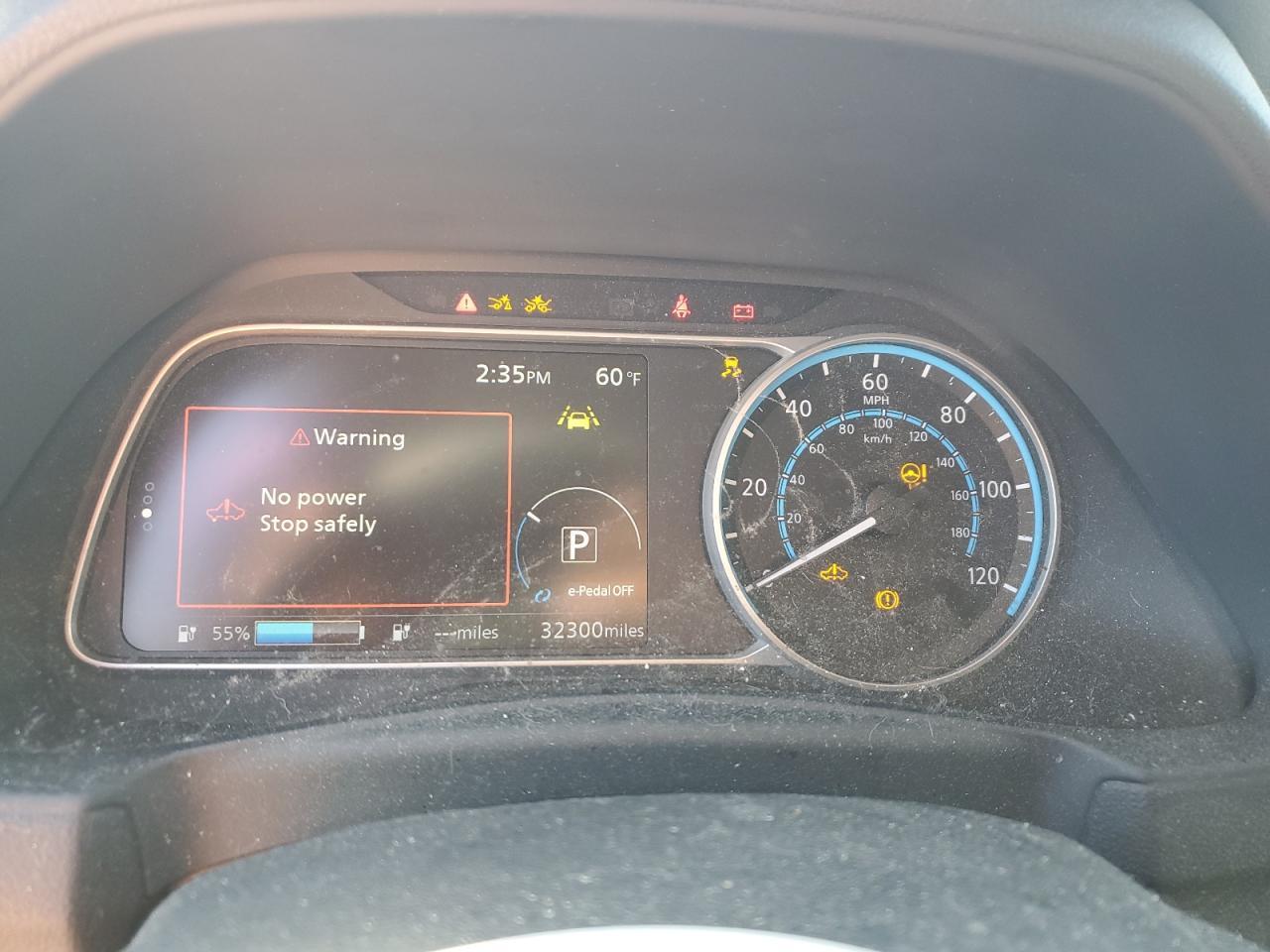 2023 NISSAN LEAF