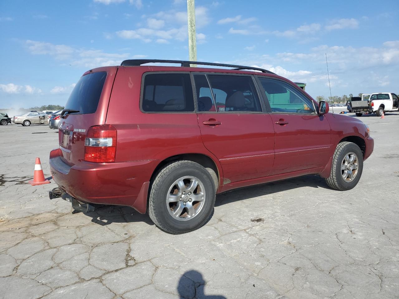 2005 TOYOTA HIGHLANDER