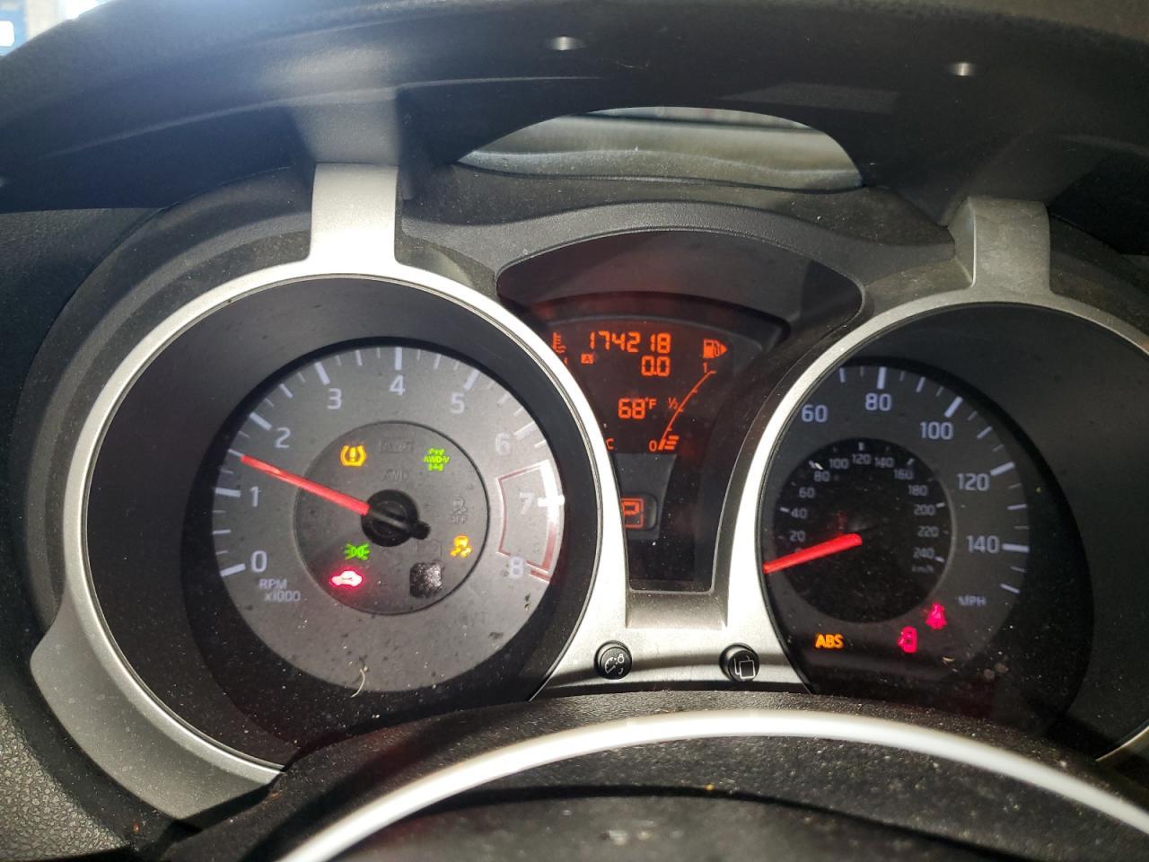 2011 NISSAN Juke