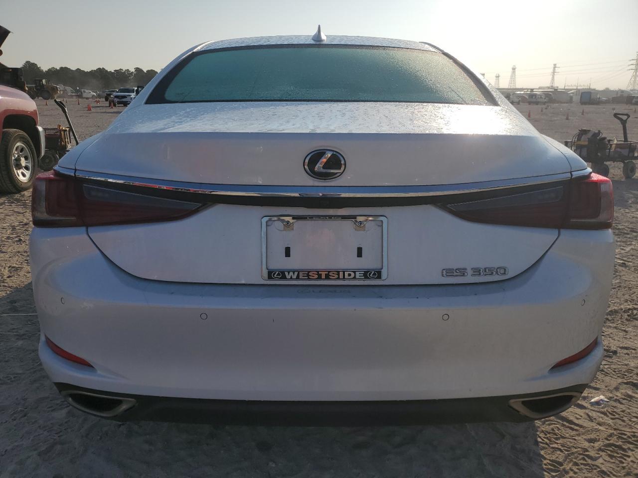 2021 LEXUS ES 350