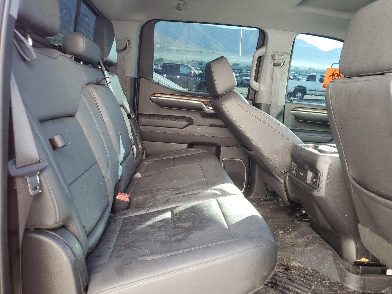 2023 CHEVROLET Silverado