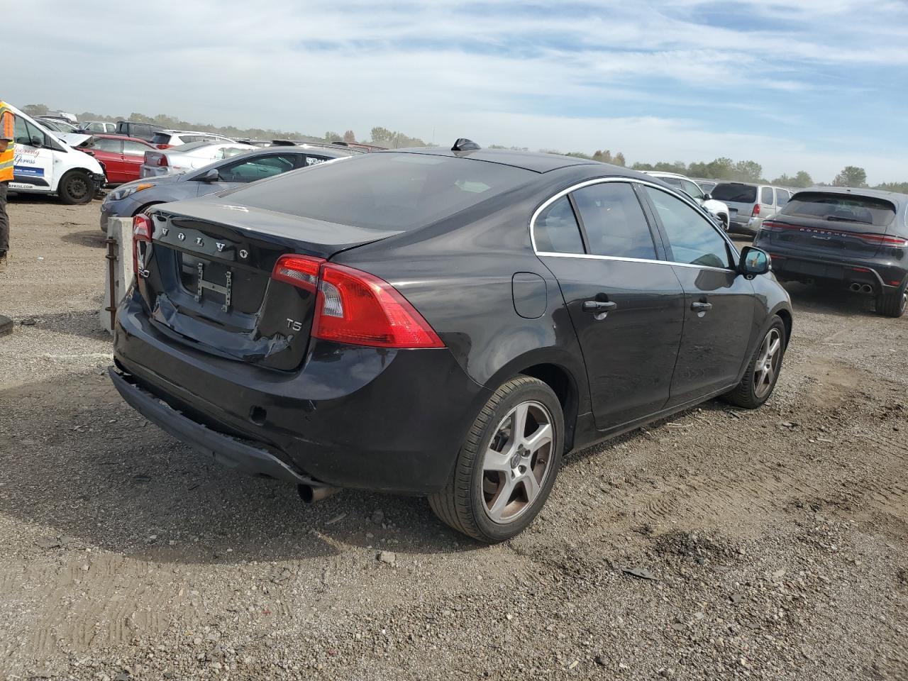 2013 VOLVO S60