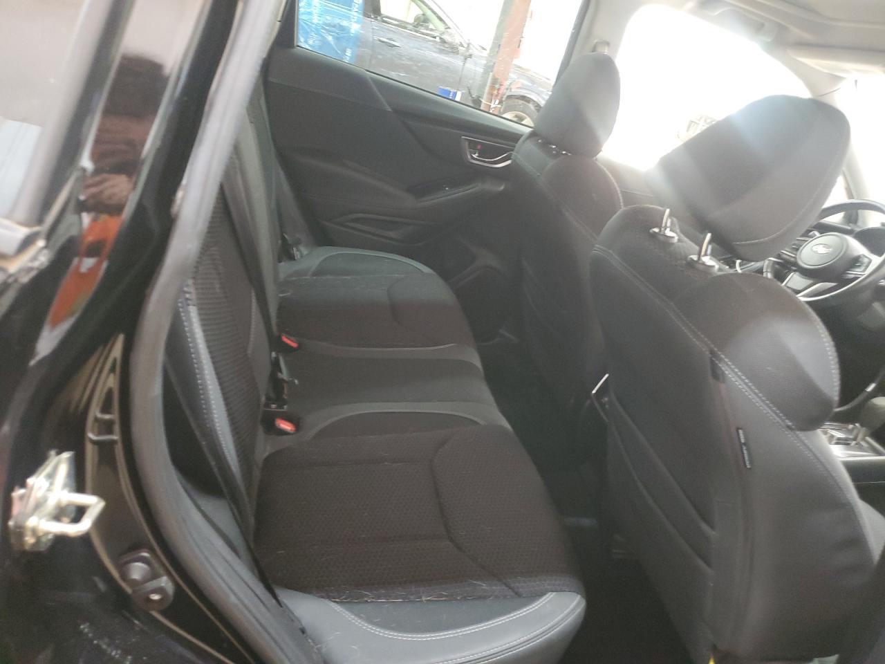 2019 SUBARU FORESTER
