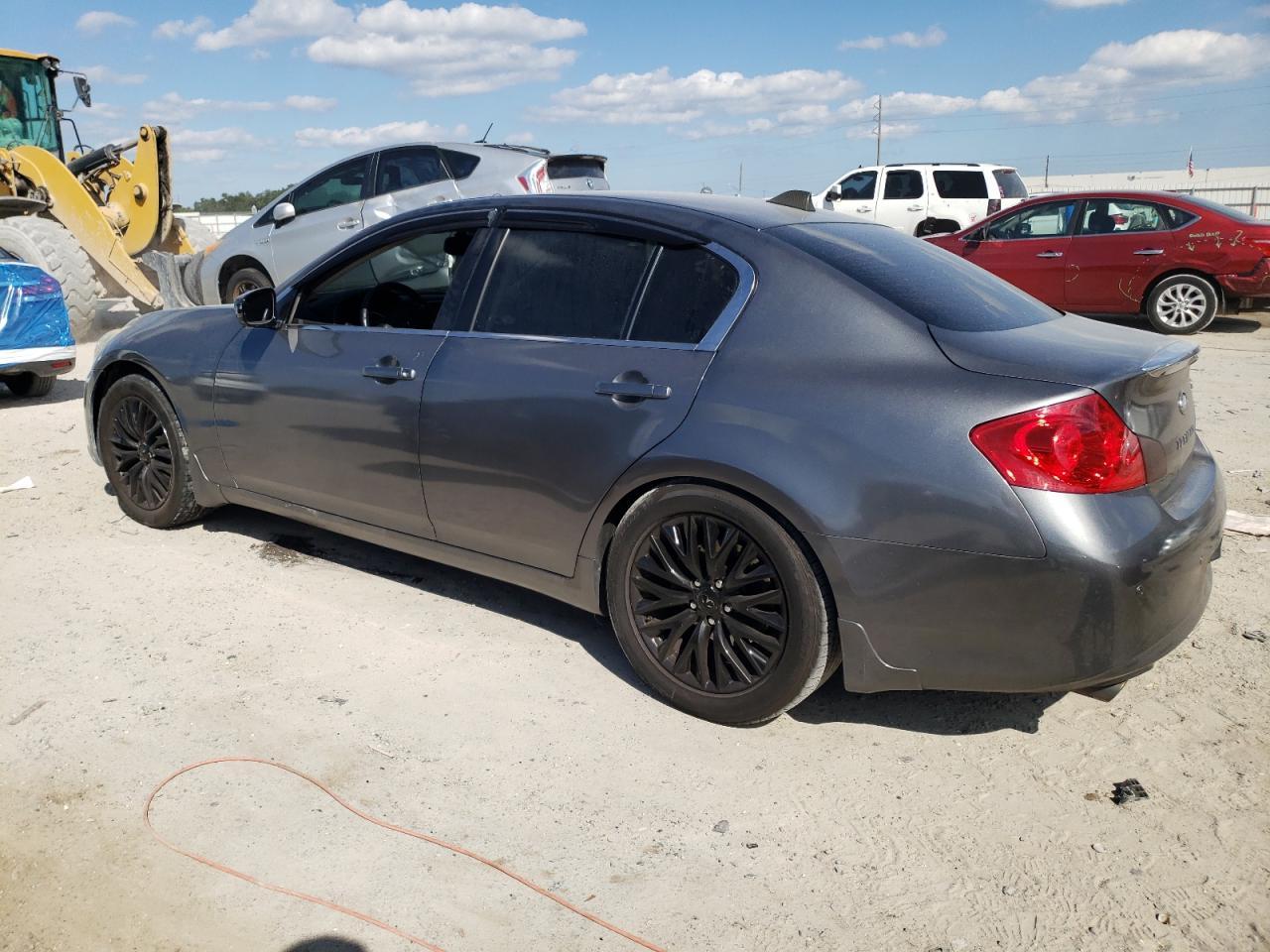 2012 INFINITI G37