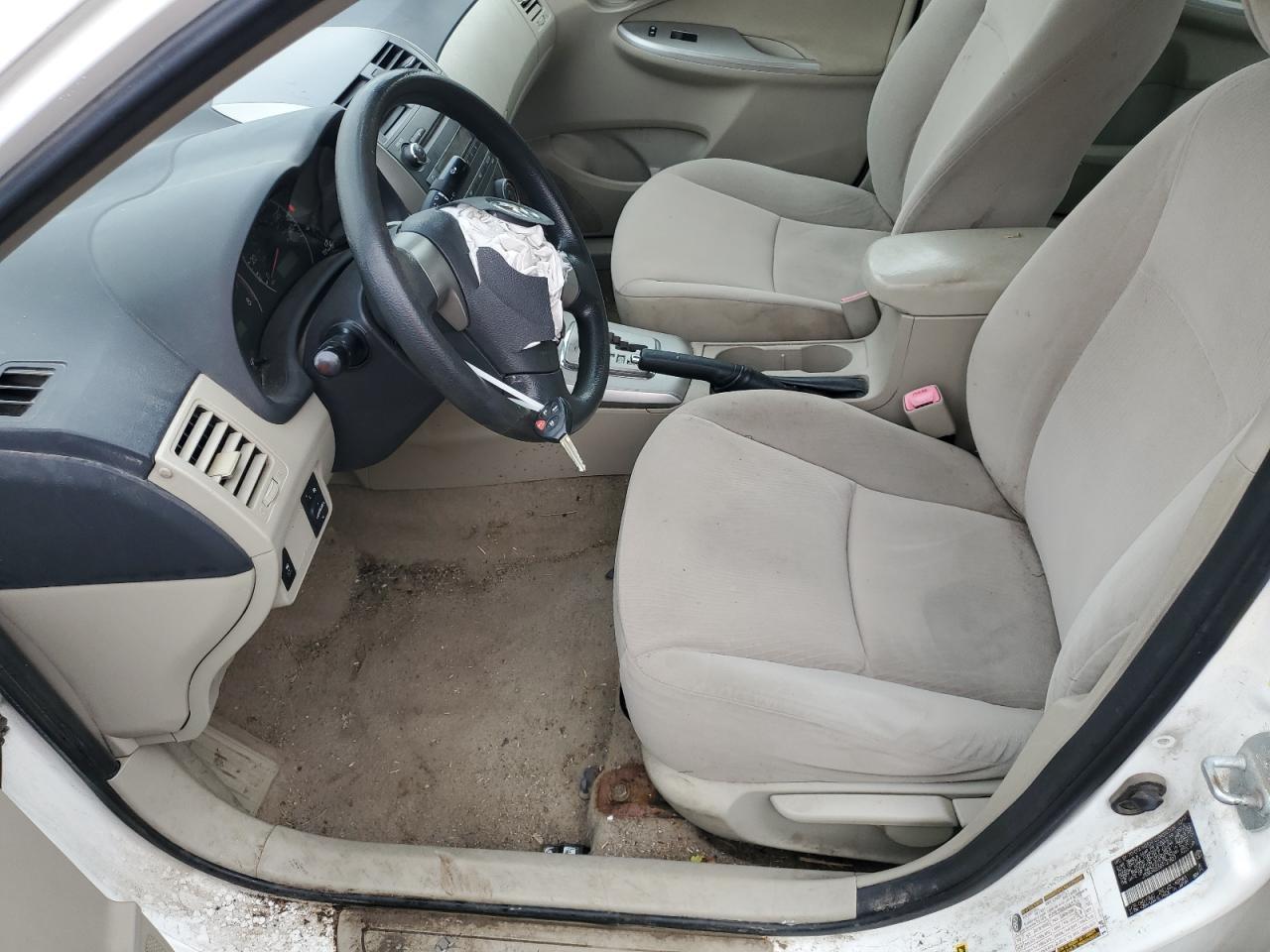 2011 TOYOTA COROLLA