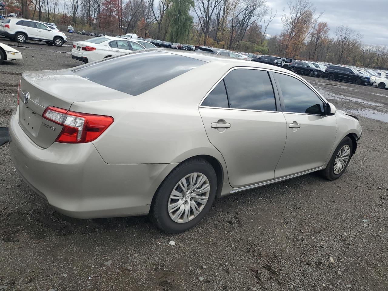 2013 TOYOTA CAMRY