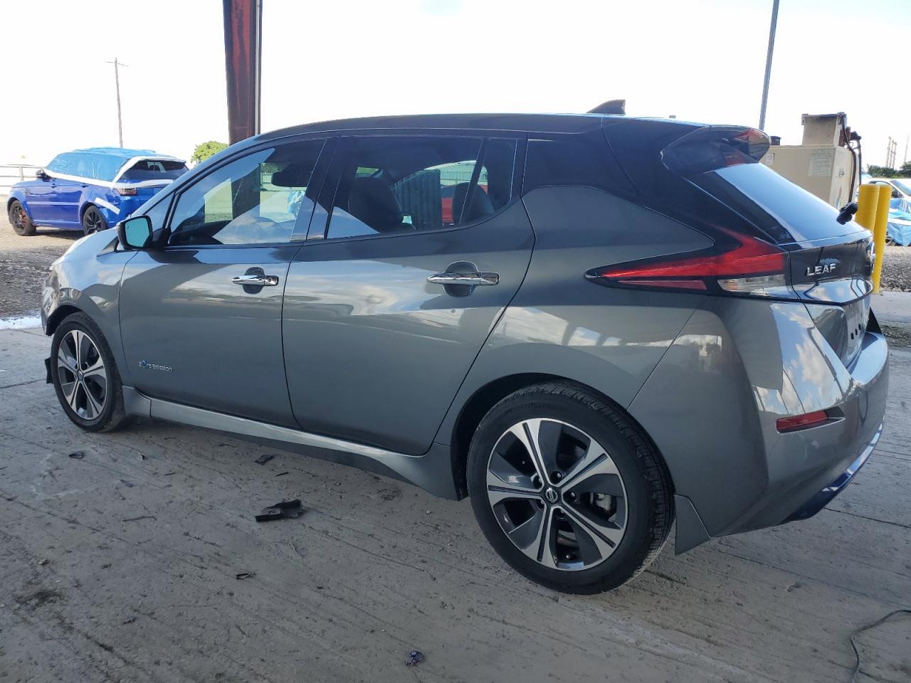 2018 NISSAN LEAF