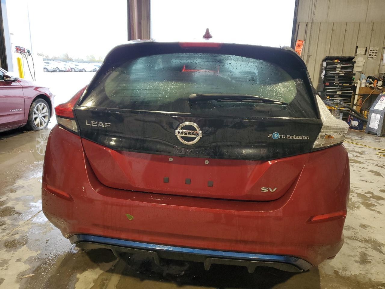 2022 NISSAN LEAF