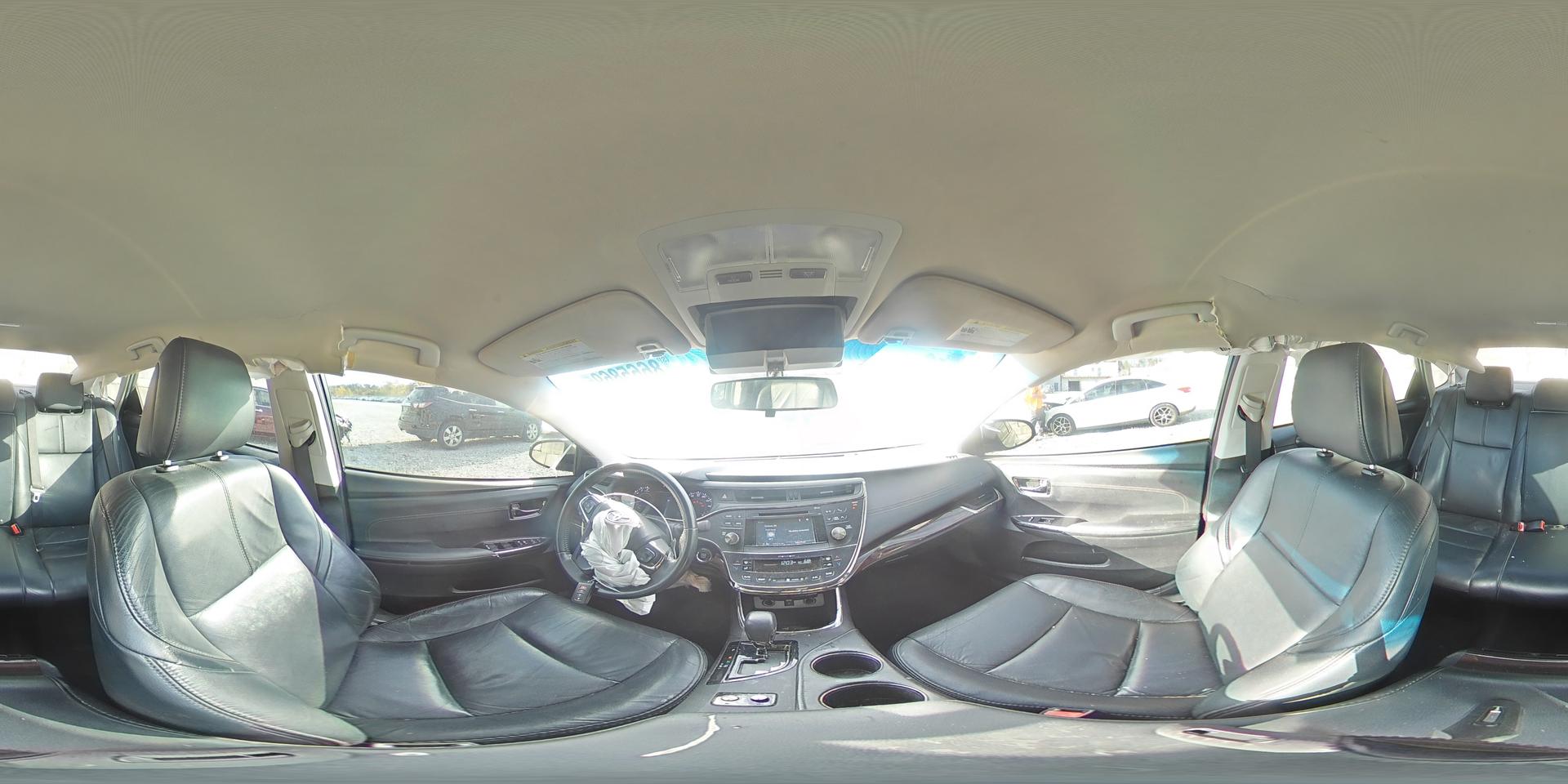 2015 TOYOTA Avalon