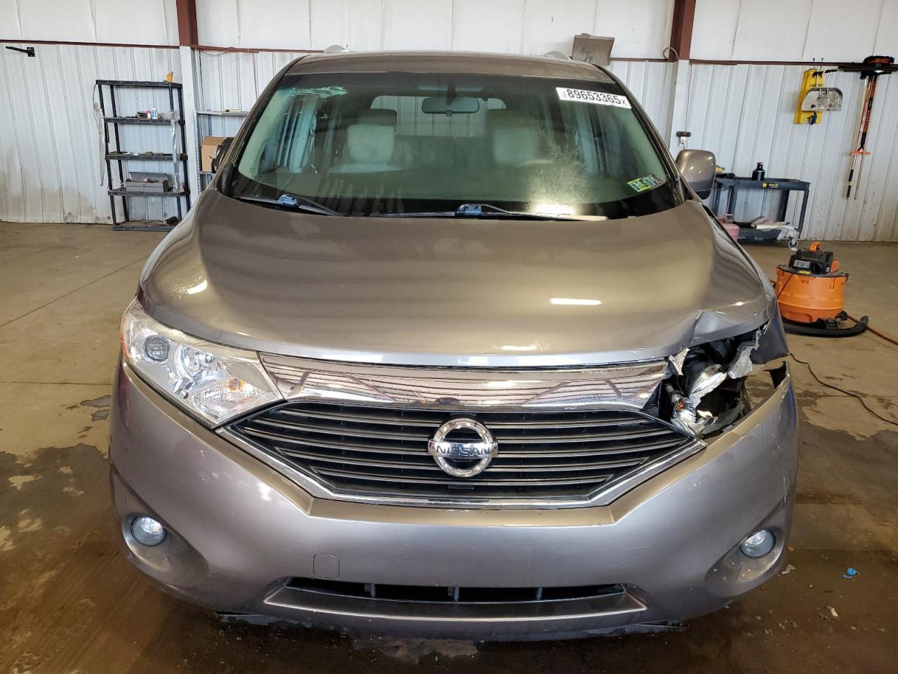 2017 NISSAN Quest