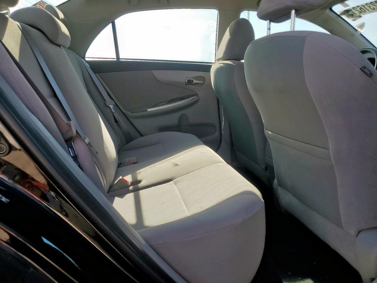 2011 TOYOTA COROLLA