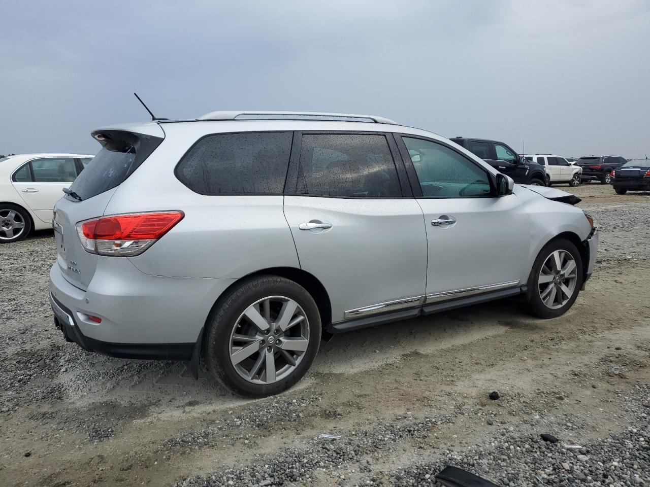 2013 NISSAN PATHFINDER