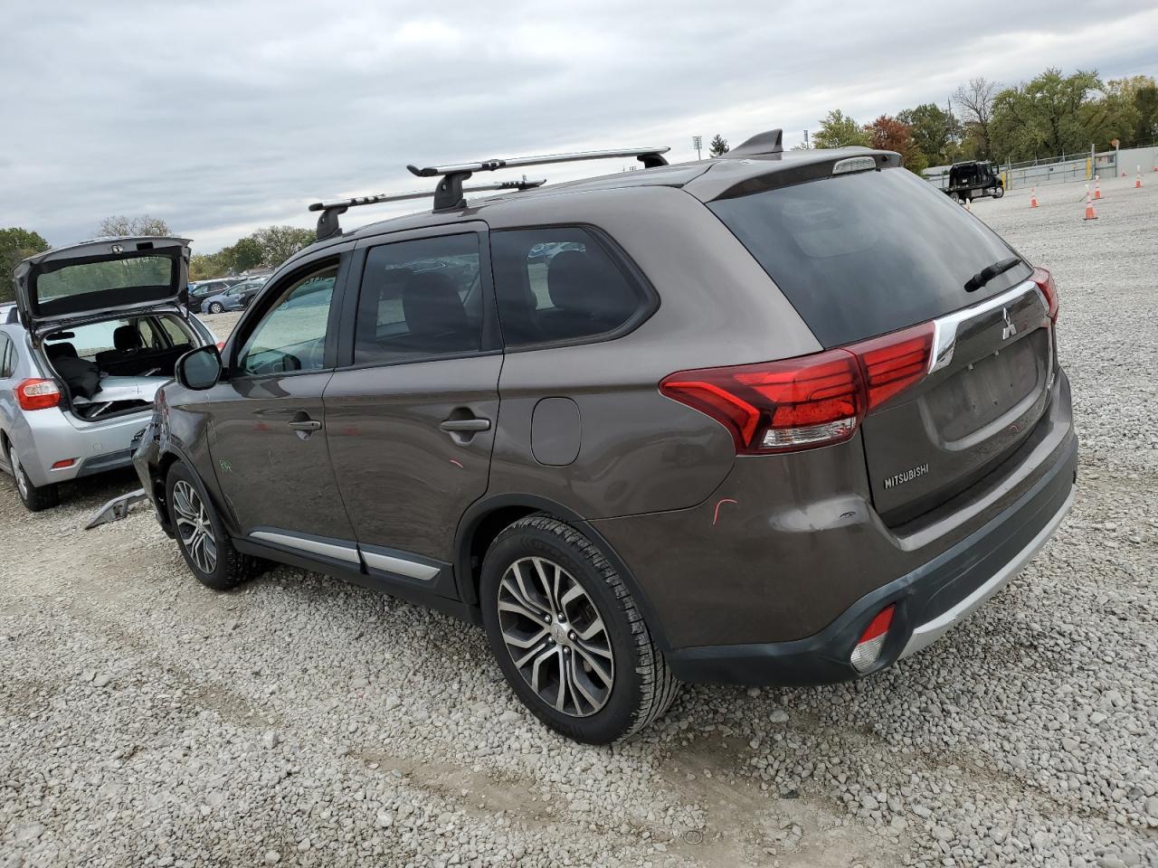2017 MITSUBISHI outlander
