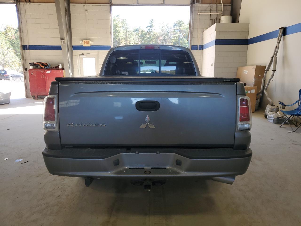 2007 MITSUBISHI Raider