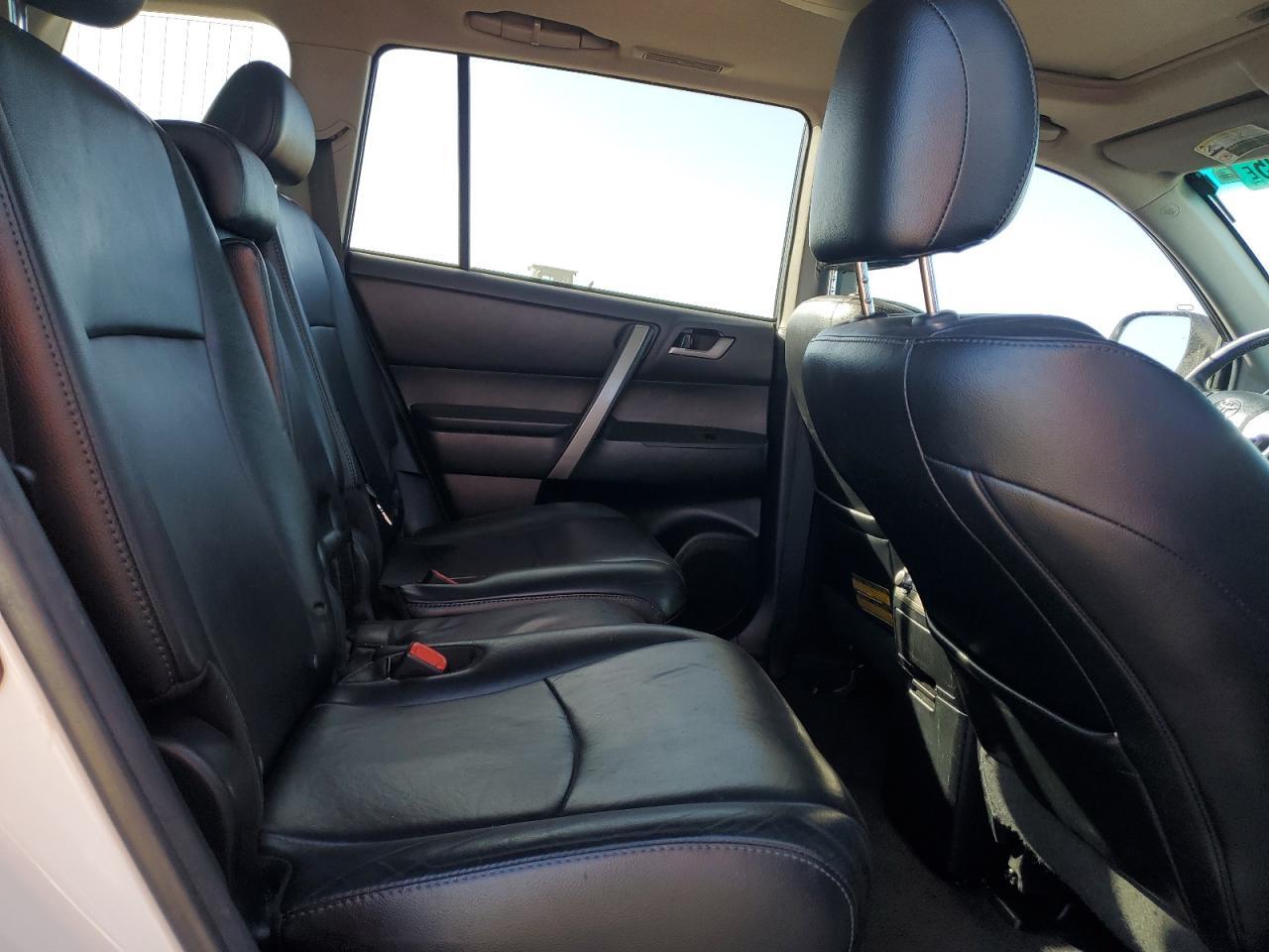 2012 TOYOTA HIGHLANDER