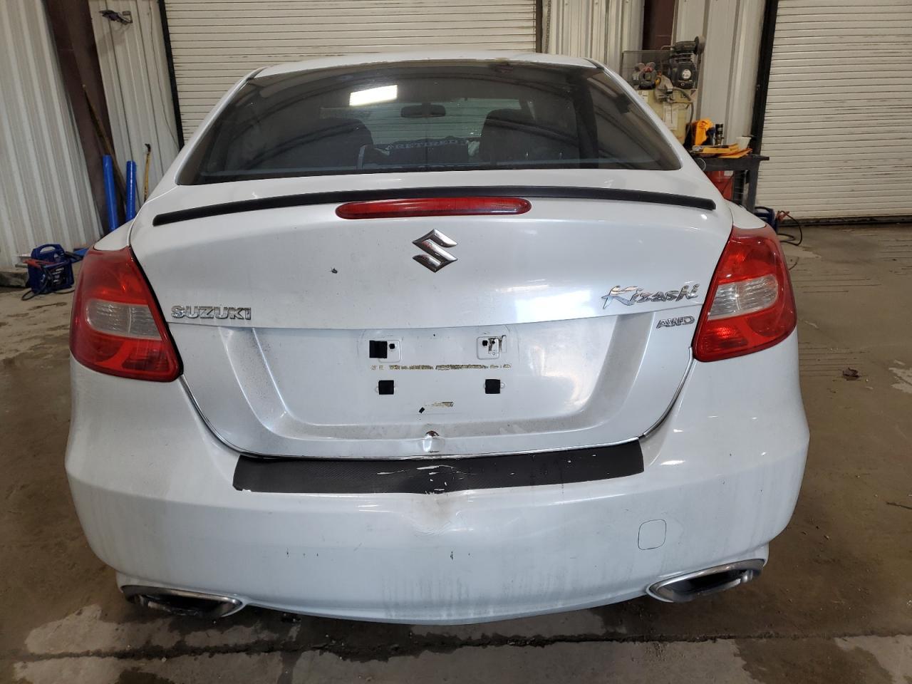 2012 SUZUKI Kizashi