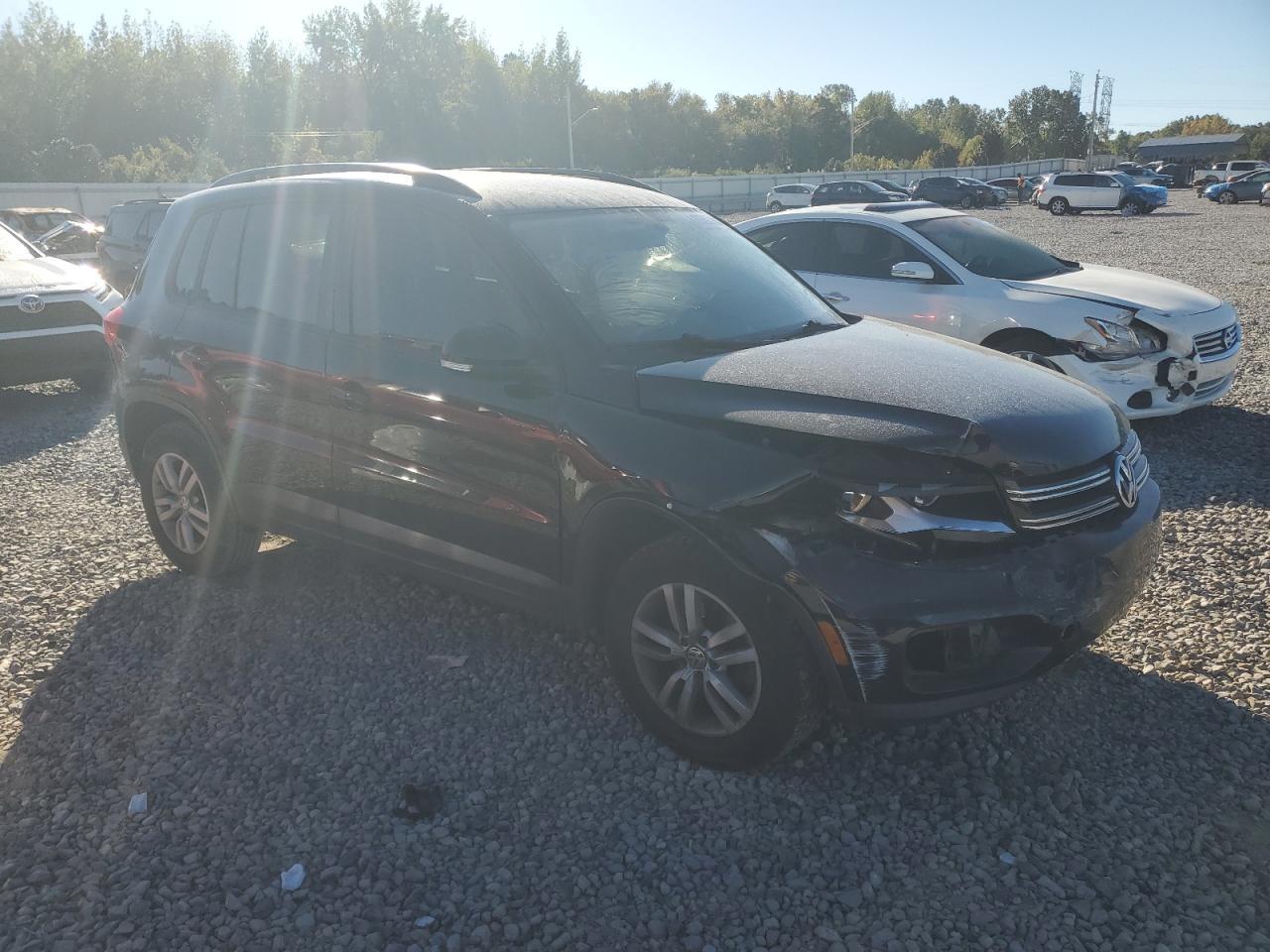 2016 VOLKSWAGEN TIGUAN