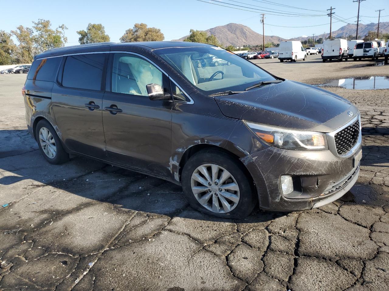 2016 KIA SEDONA
