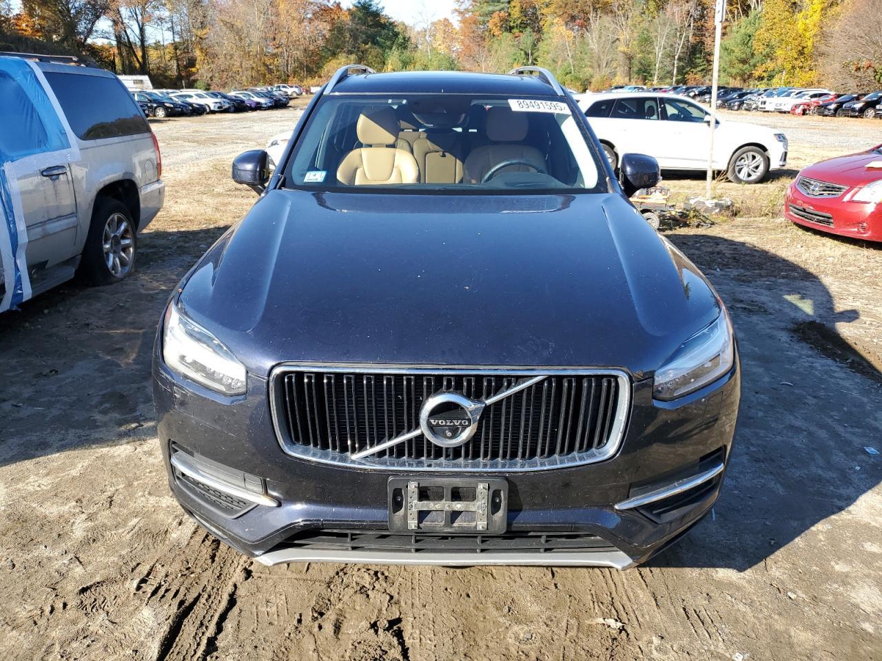 2016 VOLVO XC90