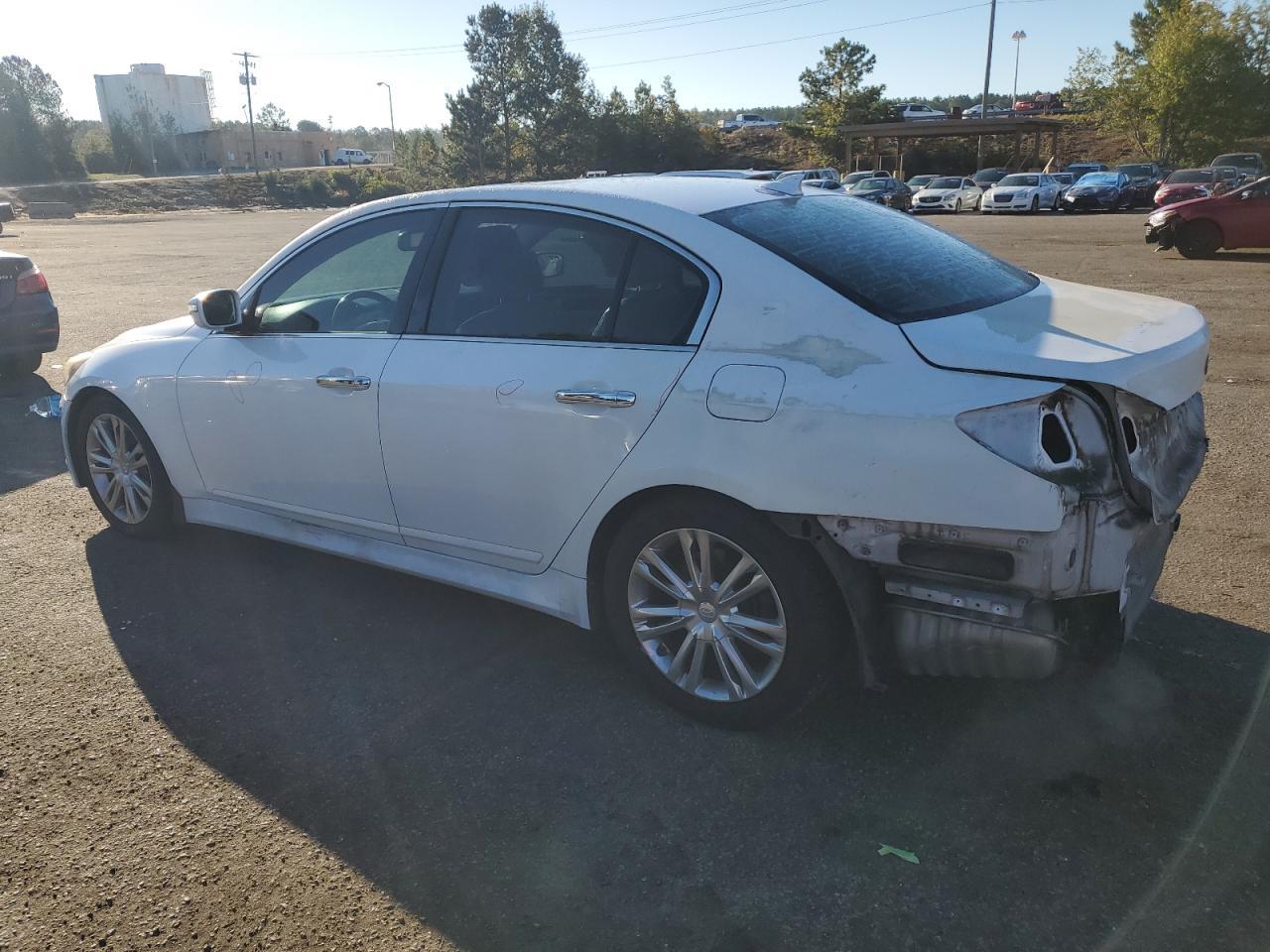 2013 HYUNDAI GENESIS