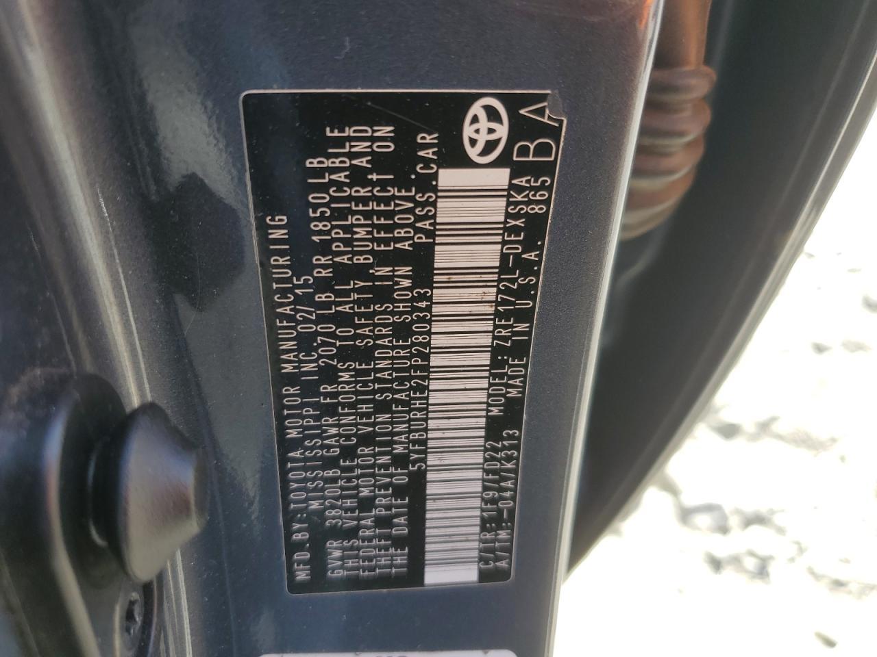2015 TOYOTA COROLLA