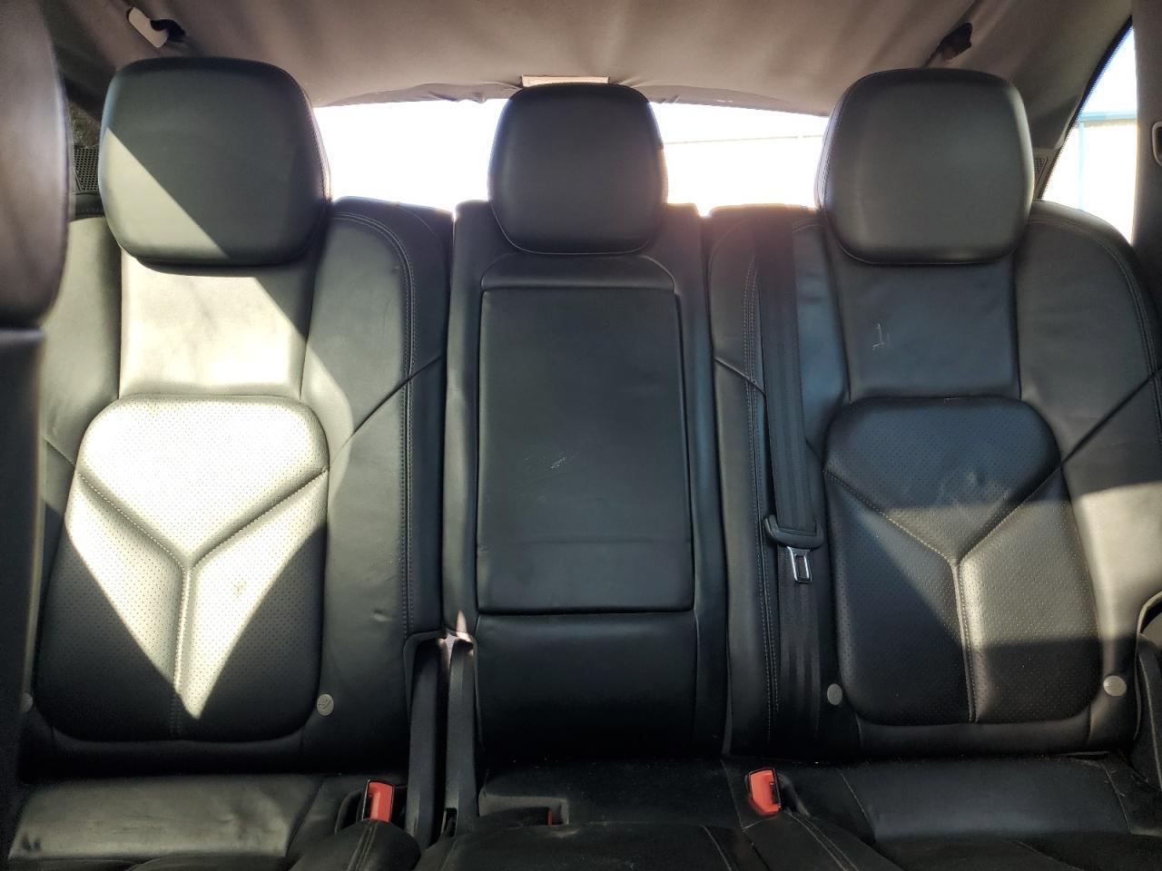 2014 PORSCHE CAYENNE
