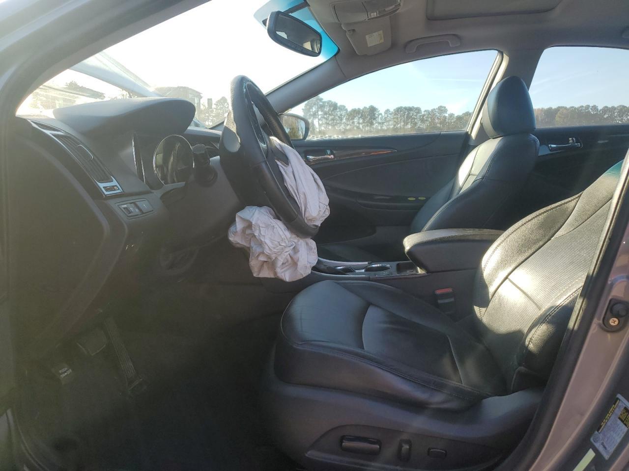 2011 HYUNDAI SONATA