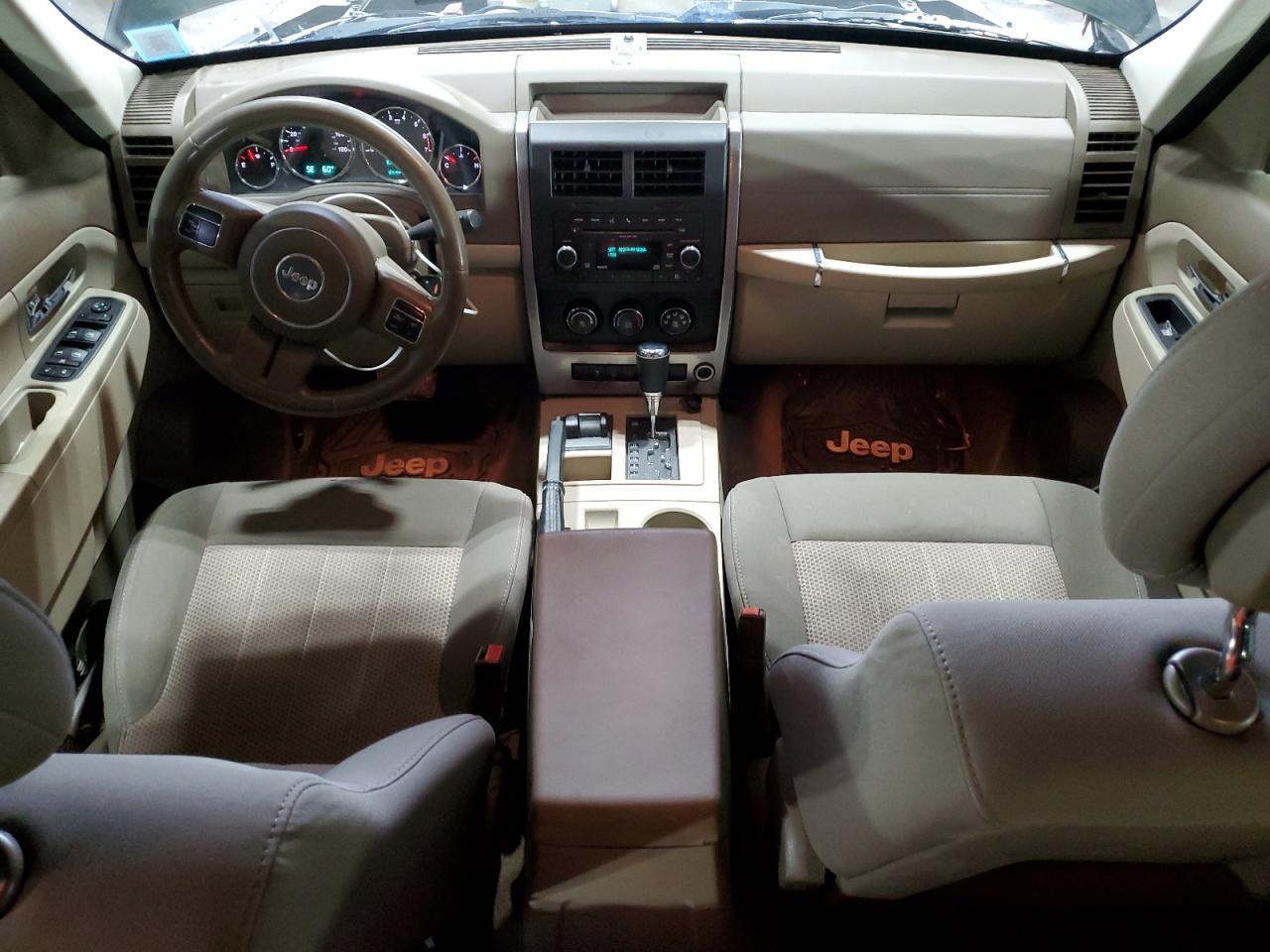 2011 JEEP Liberty
