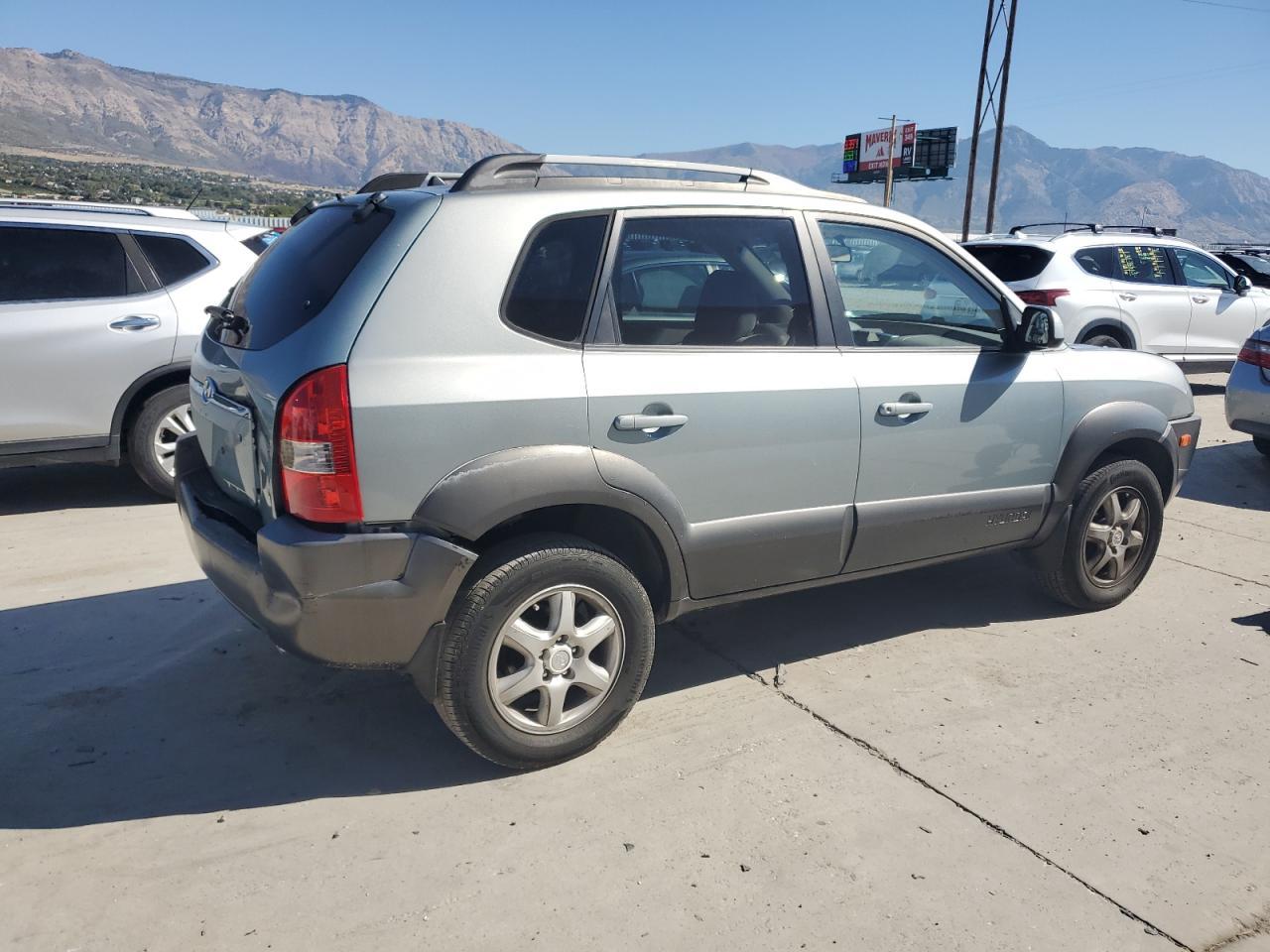 2005 HYUNDAI TUCSON