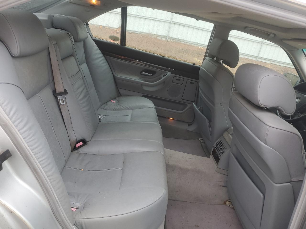 2001 BMW 7 series