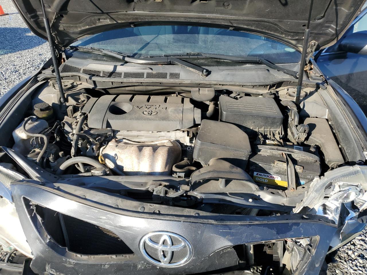 2011 TOYOTA CAMRY