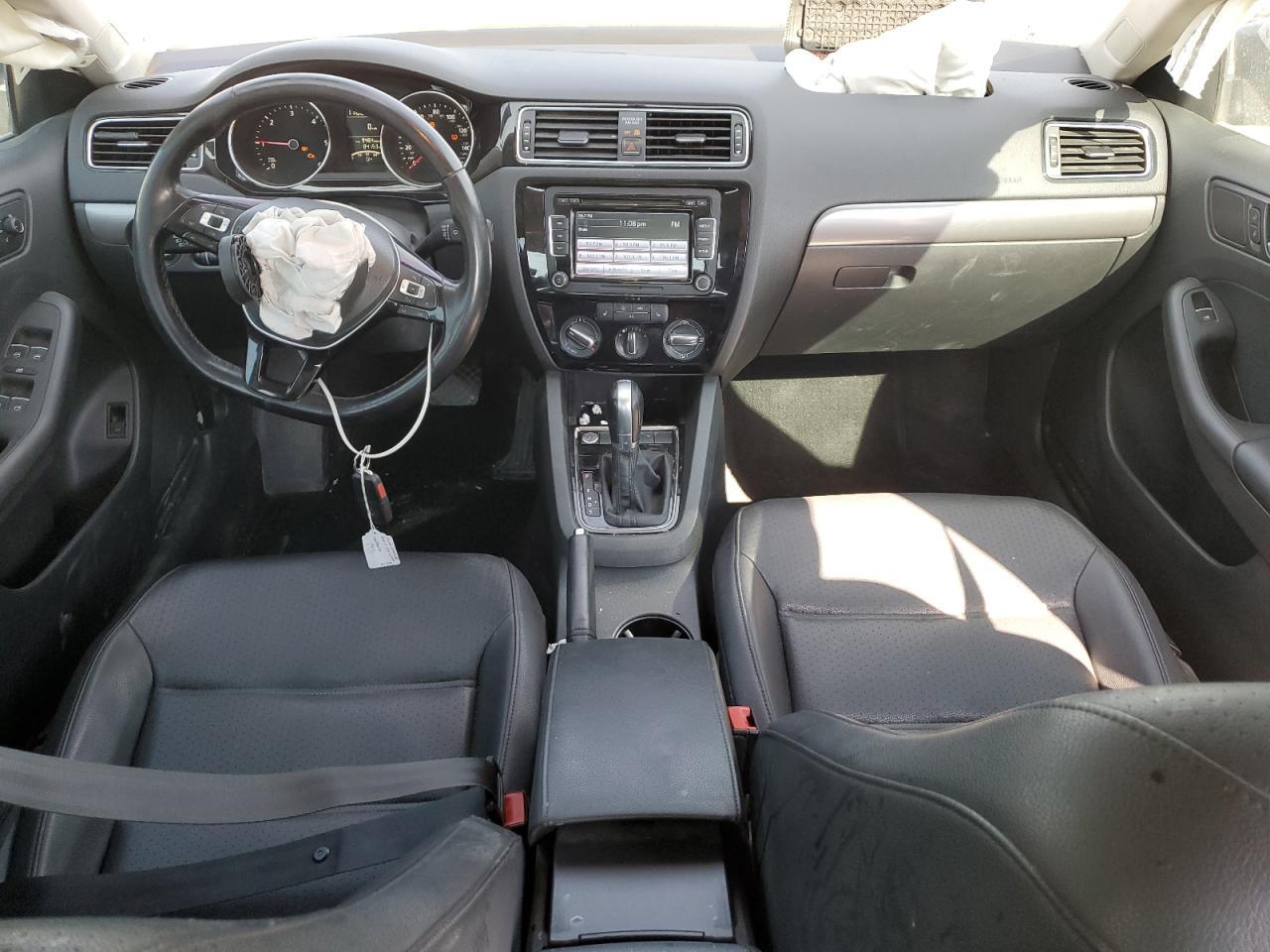 2015 VOLKSWAGEN JETTA
