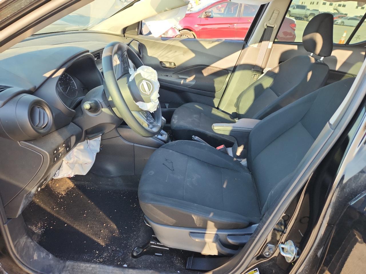 2024 NISSAN KICKS