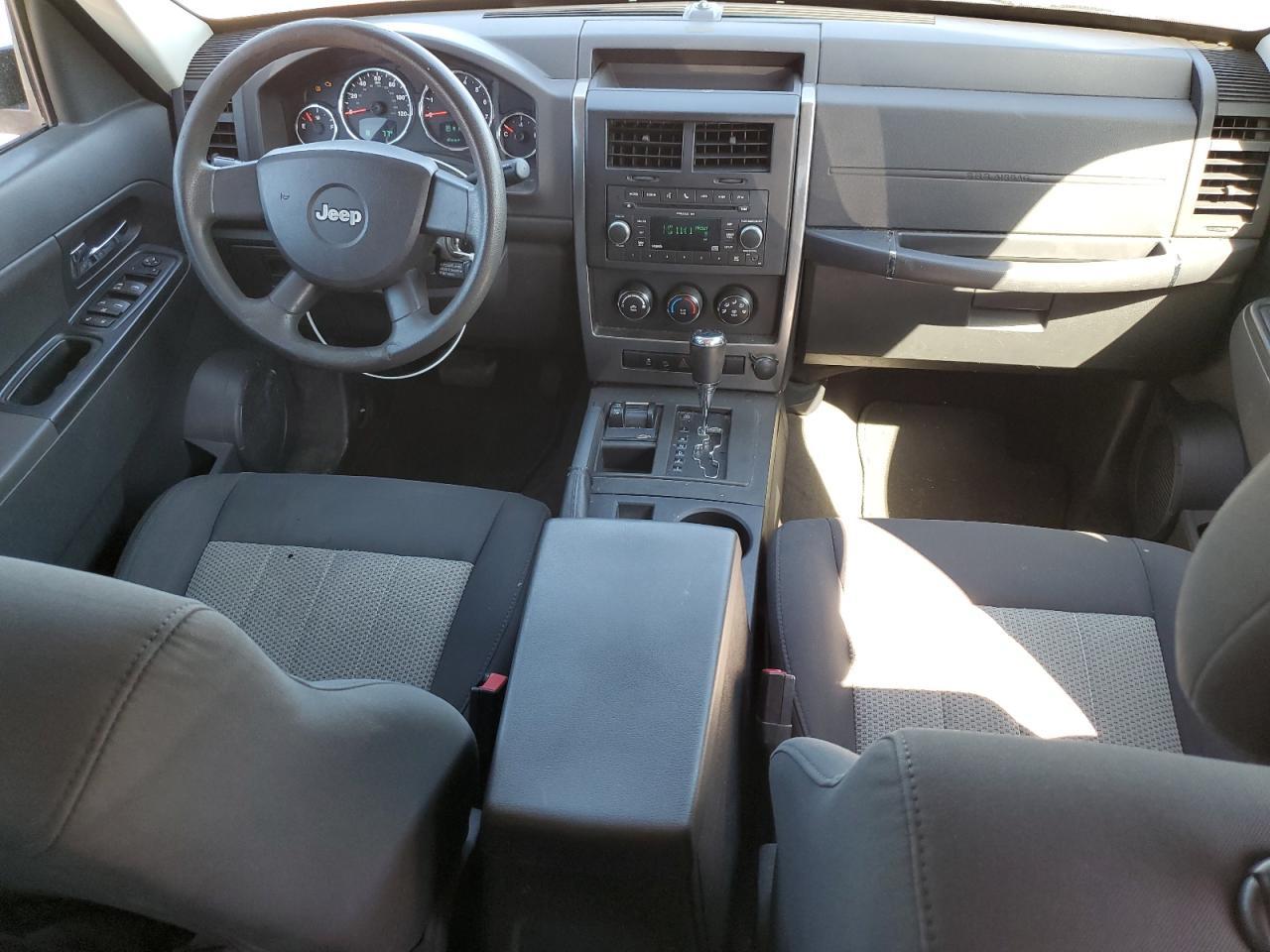 2010 JEEP Liberty
