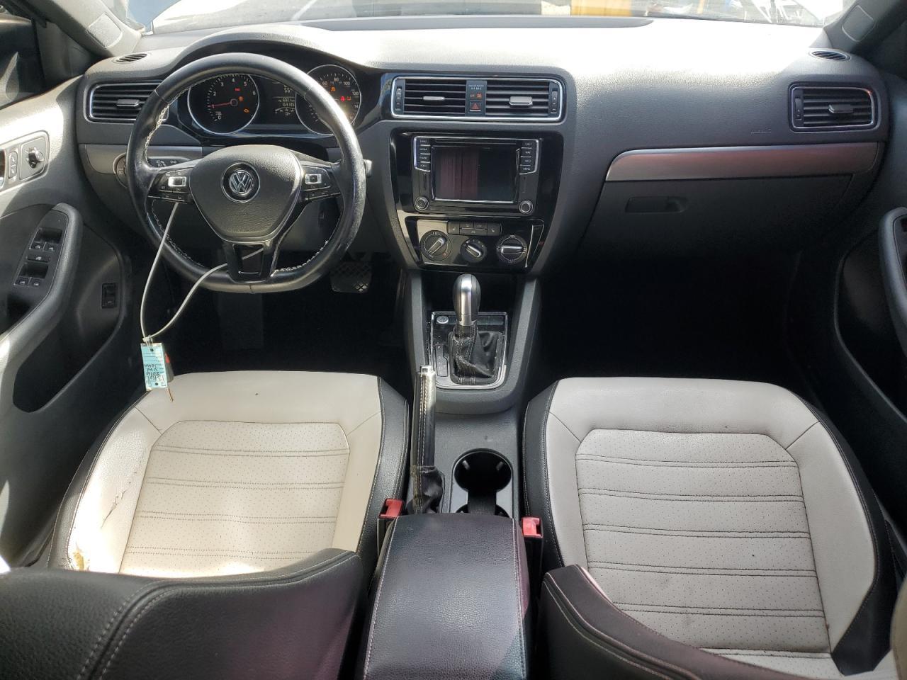2016 VOLKSWAGEN JETTA