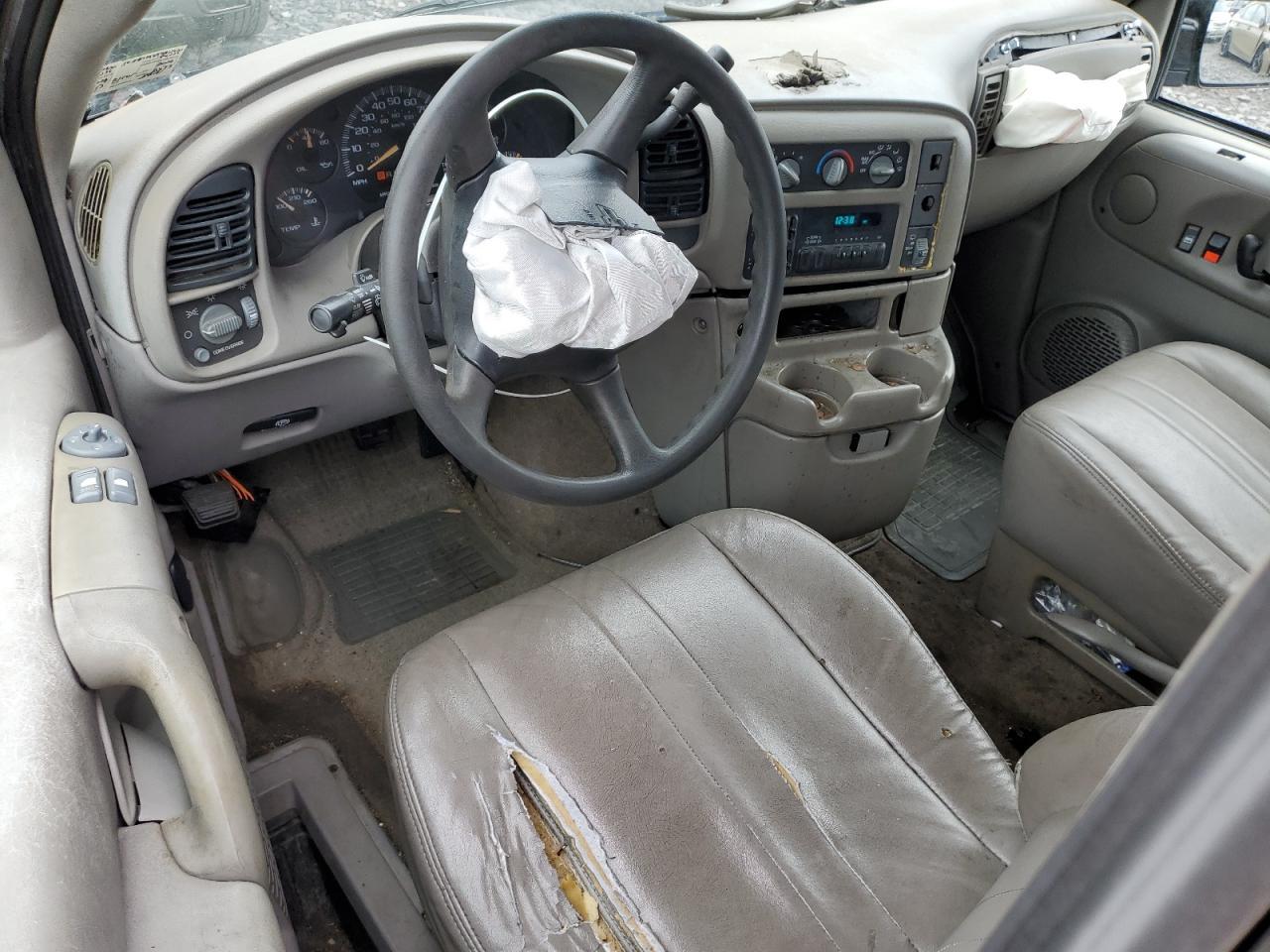 2004 CHEVROLET Astro