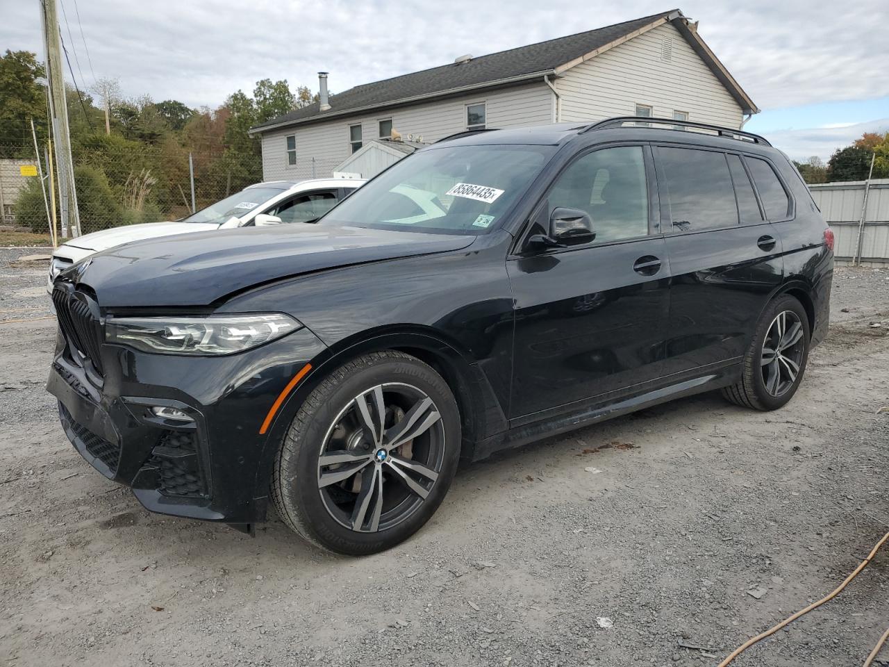 2021 BMW X7