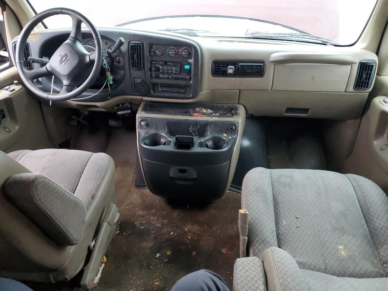 2000 CHEVROLET Express 3500