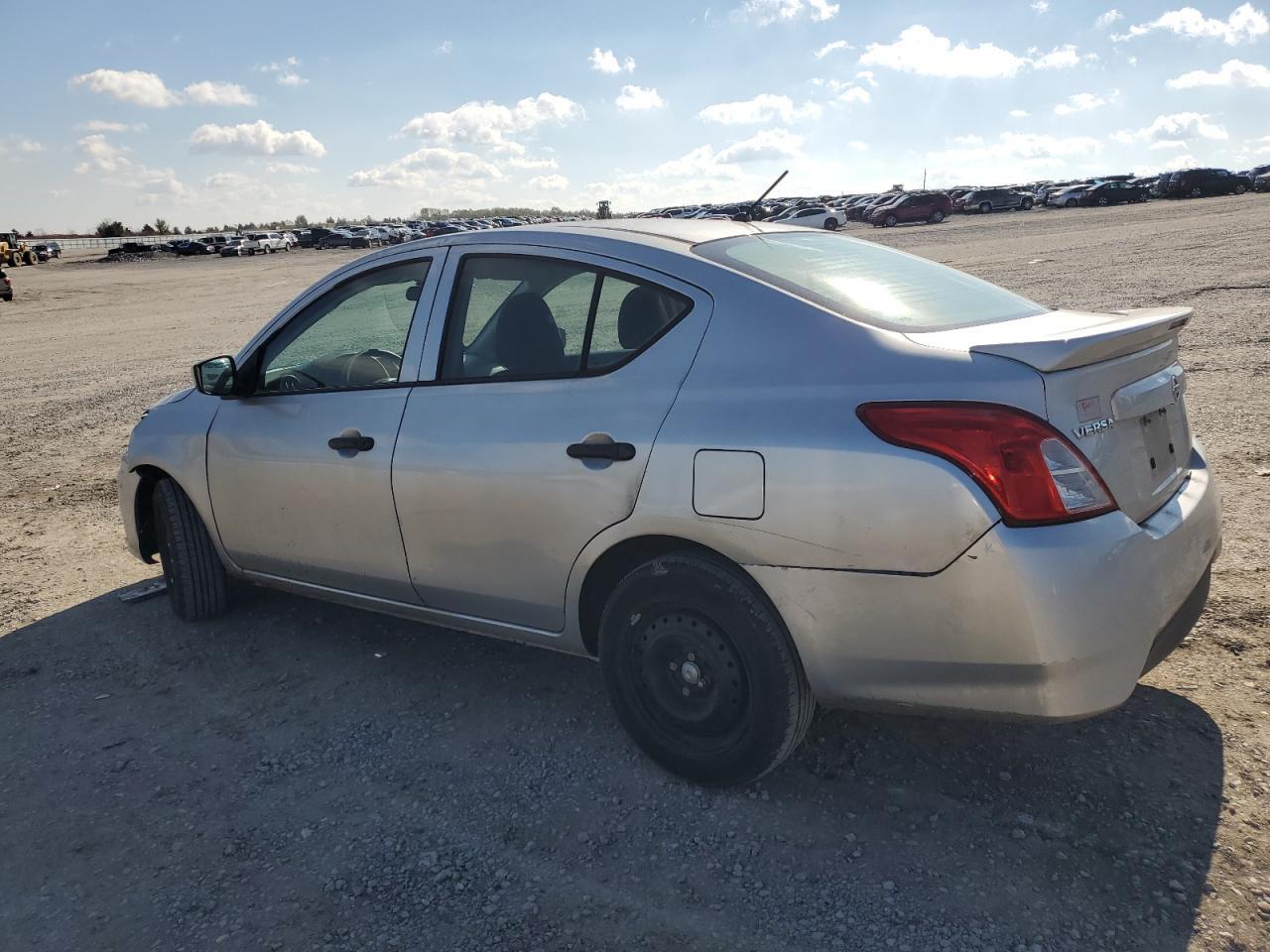 2018 NISSAN VERSA
