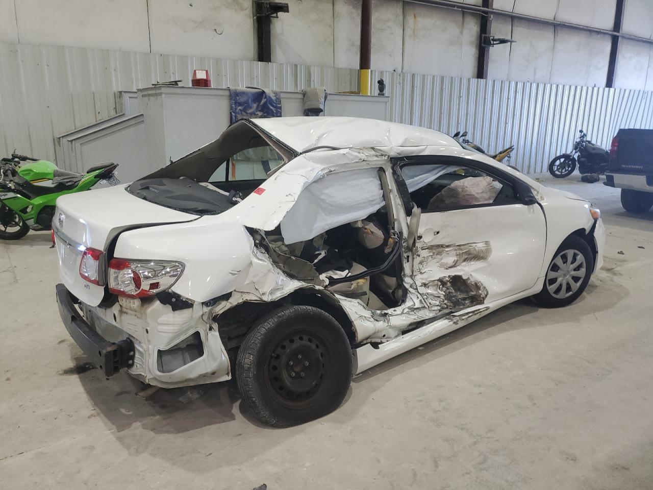2011 TOYOTA COROLLA